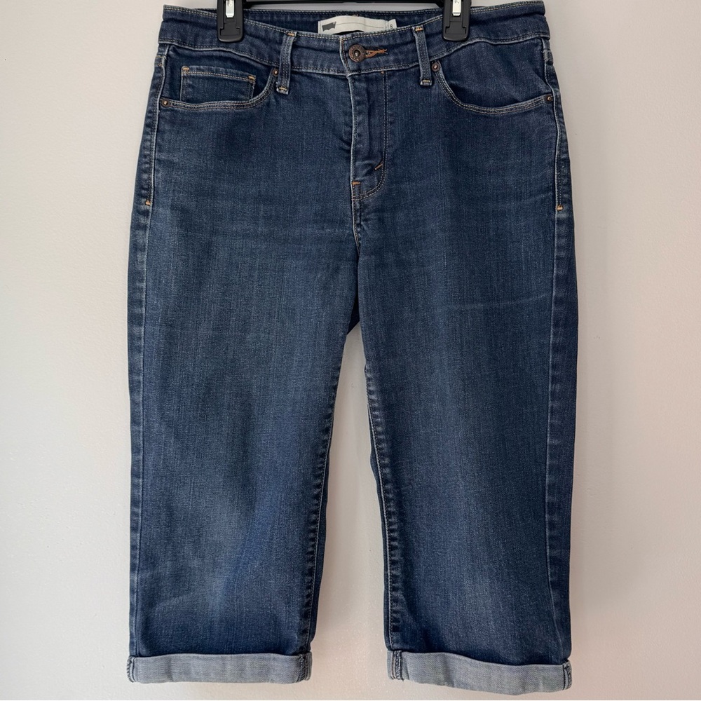 Levi's Red Tag Mom Jean Style Mid Rise Denim Rolled Hem Capri Pants - Picture 2 of 10